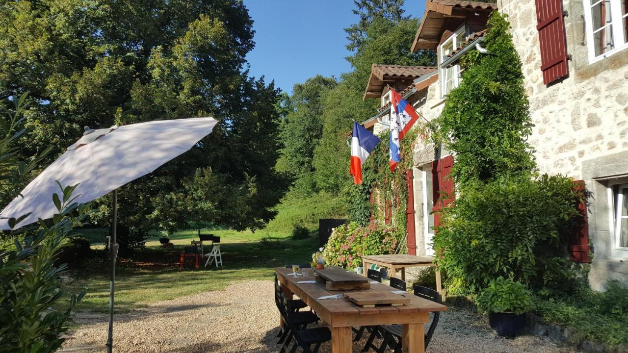 Le Moulin De Pensol - Gites Zewnętrze zdjęcie
