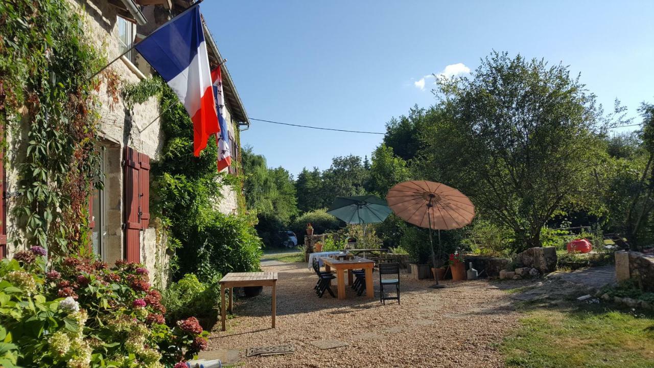 Le Moulin De Pensol - Gites Zewnętrze zdjęcie